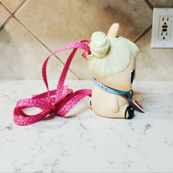 MGA LOL Surprise Biggie Pets Cottontail Q.T. Bookbag Piggy Bank - Picture 8 of 9